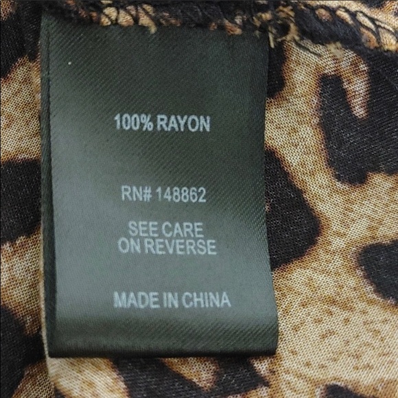 Torrid Leopard Dolman Top - Picture 4 of 4